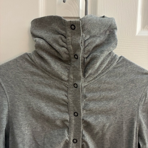 Athleta Gray Long Sleeve Hooded Dress - Picture 6 of 7